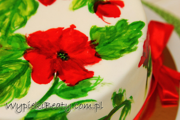 tort urodzinowy z kwiatami