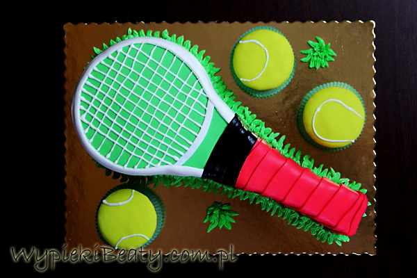 tort tenisowy