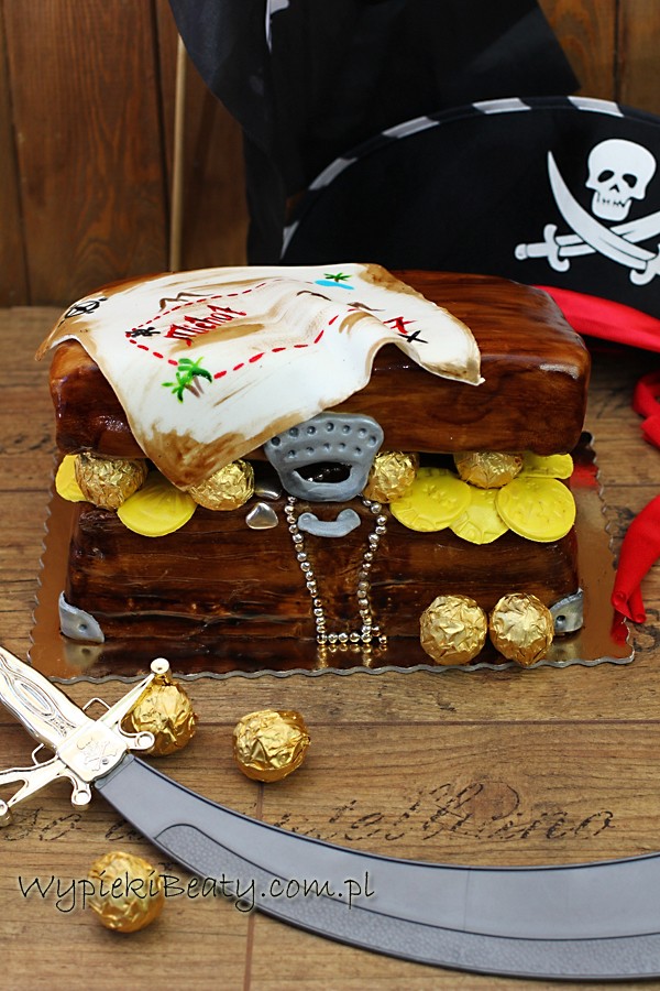 treasure chest cake tort piracka skrzynia skarbów