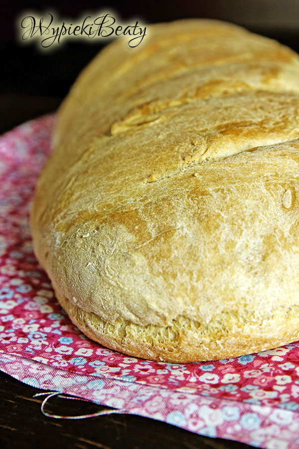 prosty domowy chleb pszenny