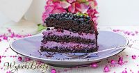 tort czekoladowy z jagodami facebook