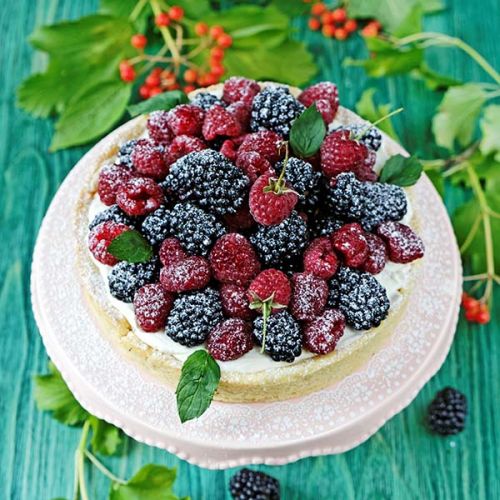 white chocolate raspberry tart