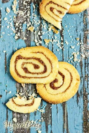 cinnamon bun cookies