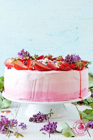 tort ombre z pieczonymi truskawkami 12