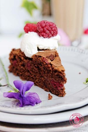 chocolate raspberry cake