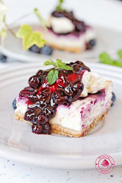 blueberry lime cheesecake