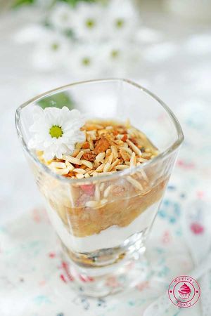jogurt z gruszkami
