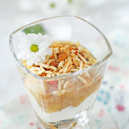 jogurt z gruszkami
