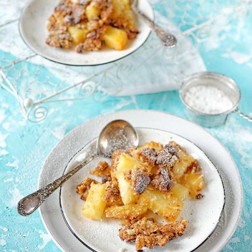zapiekany ananas z ciastem kokosowym