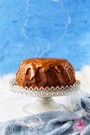 babka rumowa z rodzynkami