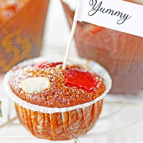 muffinki bezglutenowe z truskawkami