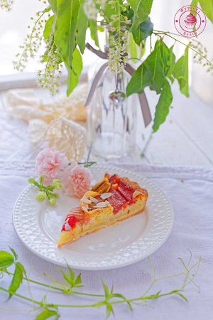 tarta z rabarbarem