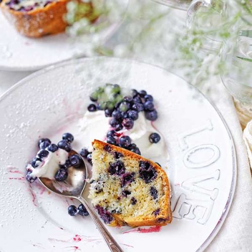 babka z jagodami