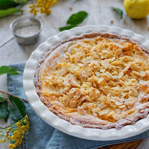 krucha tarta z jabłkami i migdałami