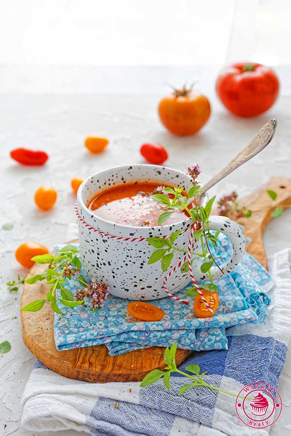 zupa z pieczonych pomidorów i papryki