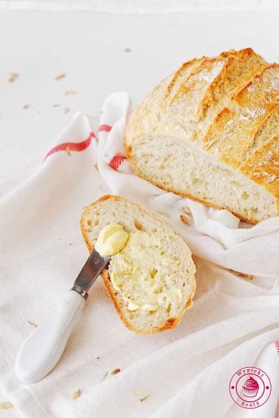 chleb pszenny pieczony w garnku