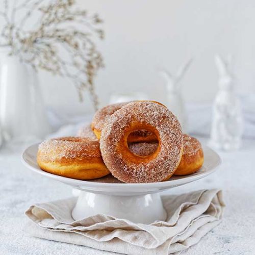 pieczone oponki drożdżowe