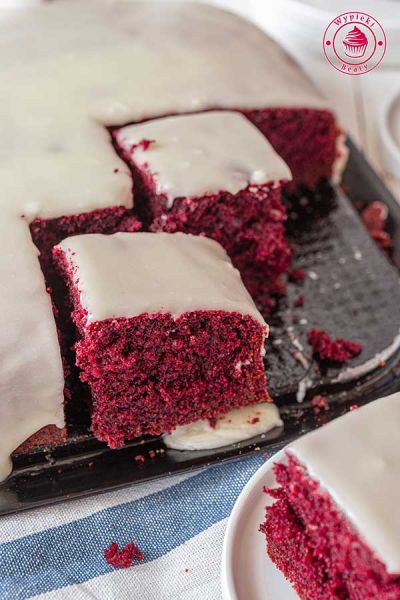 Red velvet cake red velvet cake
