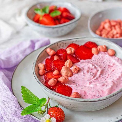 truskawkowy jogurt z chia