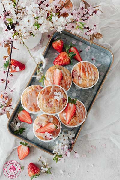 muffinki jogurtowe z truskawkami
