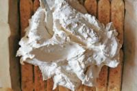 przygotowanie ciasta bez pieczenia z kremem kawowym