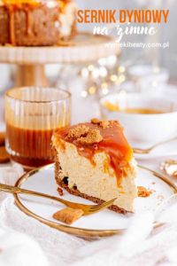 Baileys Cheesecake Recipe no-bake pumpkin cheesecake with caramel sauce