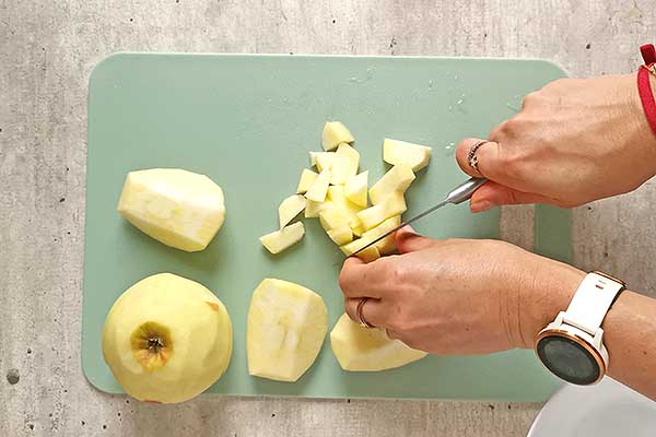 jak pokroić jabłka do ciastek