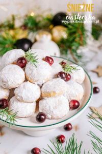 Fit tiramisu without eggs vegan snowball cookies