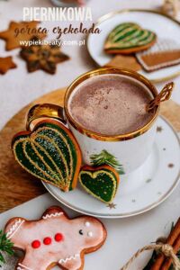 Gingerbread House gingerbread hot chocolate to drink