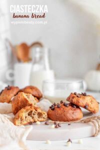 Banana-strawberry muffins banana bread cookies