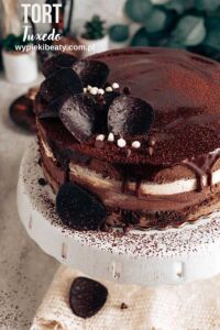 Caramel-Pumpkin Cake tuxedo cake with chocolate mousses