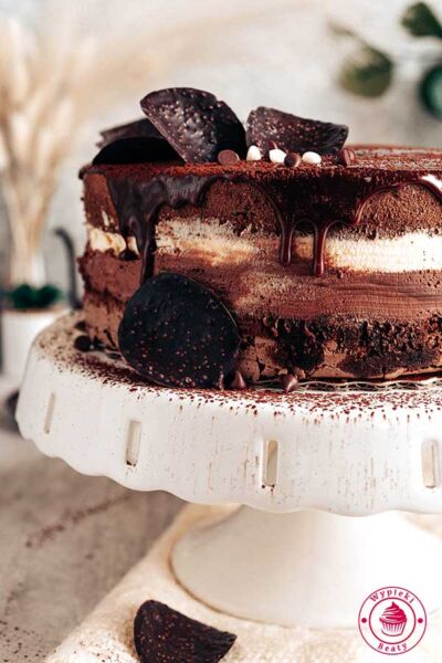 amerykański tort tuxedo z musami czekoladowymi