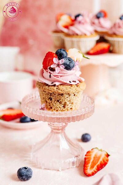 hibiscus cupcakes