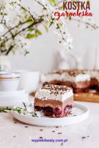 Recipe for cherry cake Black Forest cube cake with cherries and chocolate cream