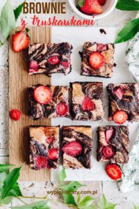 Biscoff Brownie Recipe brownie with strawberries and mascarpone