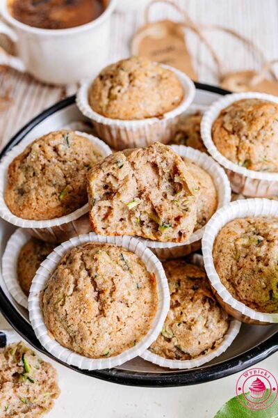 easy zucchini muffins