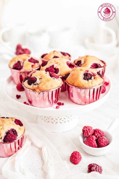 proste i szybkie muffinki z malinami i czekoladą