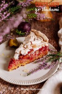 Festive meringues with cranberries louise cake with plums and meringue