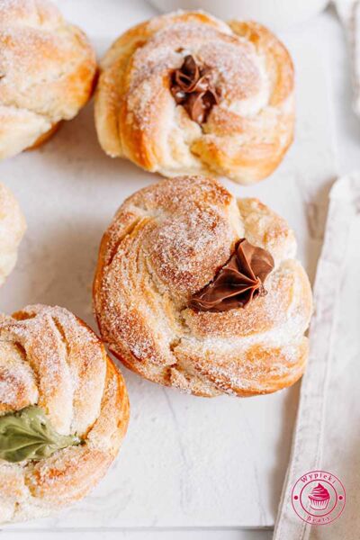 babeczki cruffins z kremem pistacjowym i nutellą