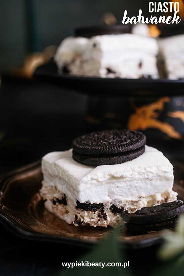 snowman meringue cake