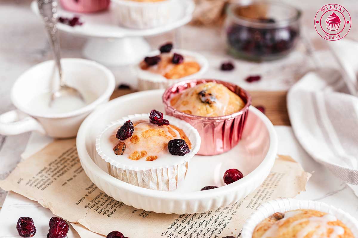 fit pomarańczowe muffiny z żurawinami