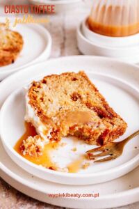 toffee apple cake with mascarpone cream