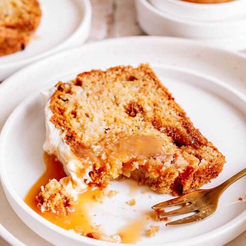 toffee apple cake with mascarpone cream