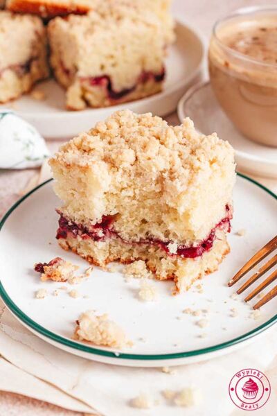 butter milk black currant cake with streusel