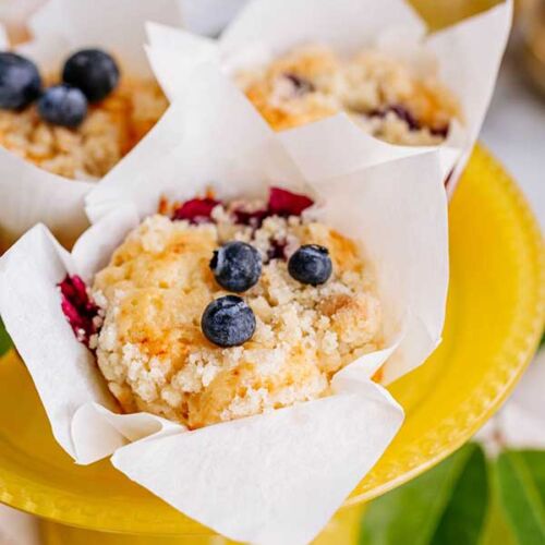lemon muffins with blueberries and streusel