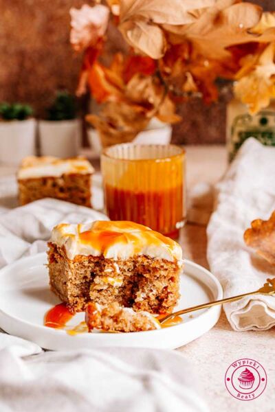 proste ciasto z jabłkami bez miksera