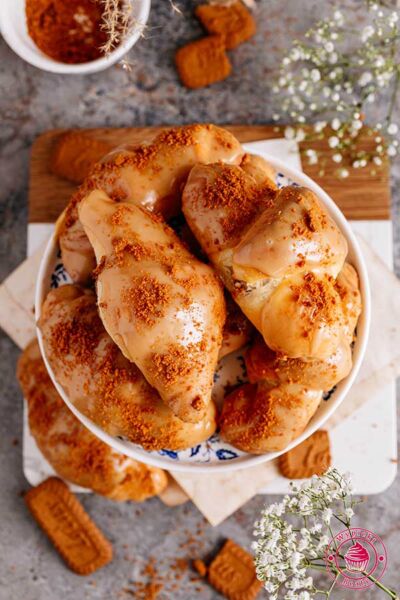 homemade biscoff crescent rolls puszyste domowe rogale z nadzieniem biscoff