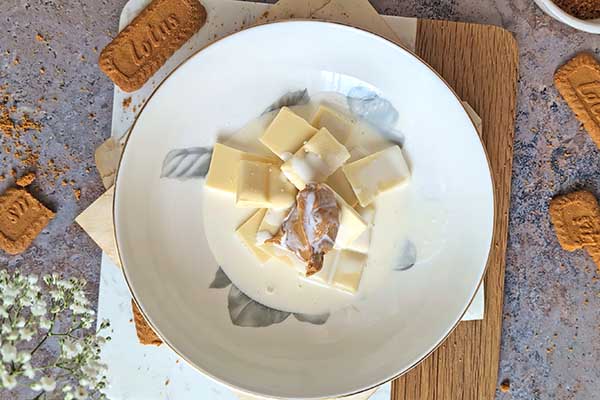 składniki na lukier biscoff do rogalików