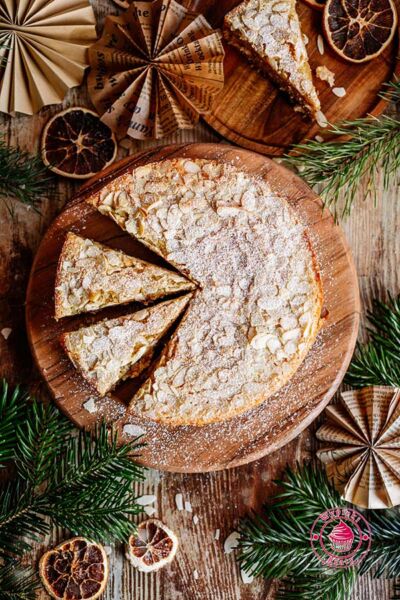 piernik z marcepanem i migdałami