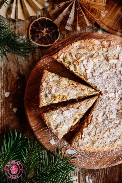 świąteczne piernikowe ciasto z migdałami